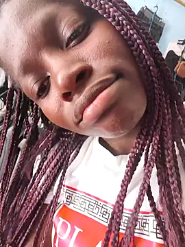 givana love online show from April 17, 2026, 7:49 pm