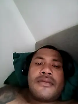 tuwegon online show from February 8, 2026, 1:47 am