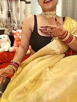 Divya girl online show from October 12, 2025, 3:24 pm