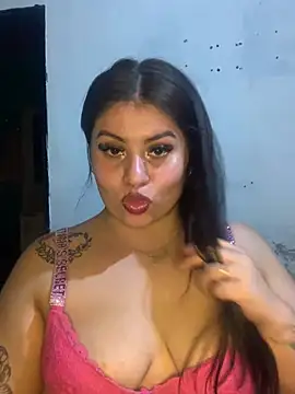 NenaRicaok online show from March 10, 2025, 9:01 am