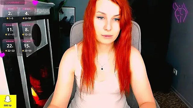 Snapshot of YrKiraXO chatting on February 2, 2025, 6:58 am YrKiraXO online show from February 2, 2025, 6:58 am