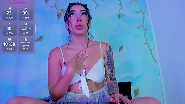 Snapshot of SaturnooStonee chatting on October 24, 2025, 6:34 am SaturnooStonee online show from October 24, 2025, 6:34 am