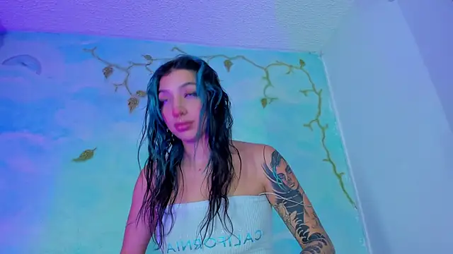 Snapshot of SaturnooStonee chatting on October 21, 2025, 6:35 am SaturnooStonee online show from October 21, 2025, 6:35 am