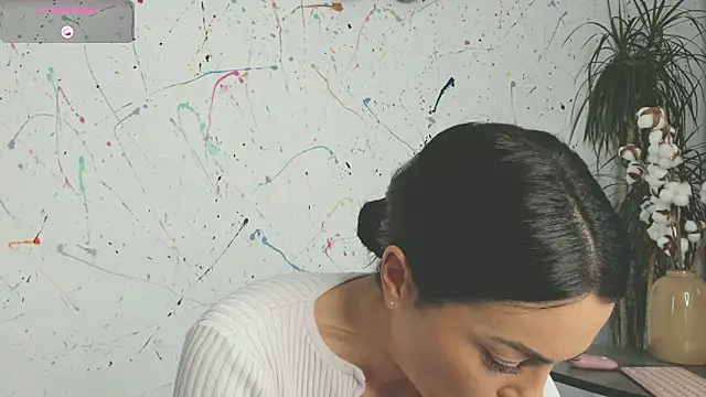 sonia esd online show from December 3, 2025, 7:41 am