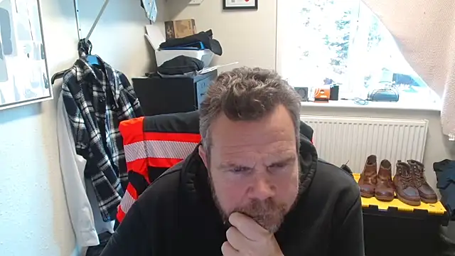 toptugger online show from December 3, 2025, 12:26 pm