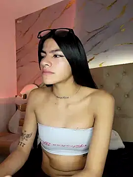 liss hot  online show from September 24, 2025, 10:38 pm