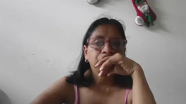 titssmall123 online show from January 11, 2026, 2:57 pm