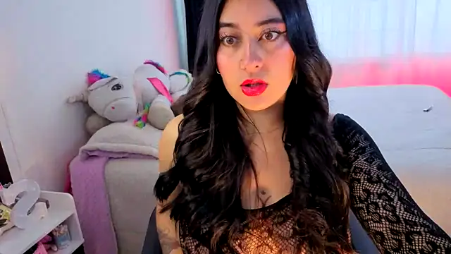 Snapshot of serenna_se chatting on February 19, 2026, 8:17 pm serenna se online show from February 19, 2026, 8:17 pm