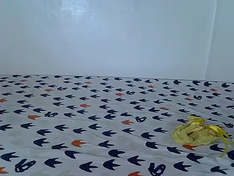 Snapshot of laetitia_ chatting on February 13, 2026, 9:26 pm laetitia online show from February 13, 2026, 9:26 pm