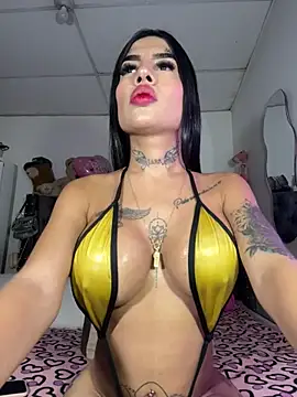 Snapshot of saragill323 chatting on November 14, 2025, 6:33 pm saragill323 online show from November 14, 2025, 6:33 pm