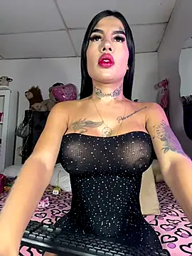 Snapshot of saragill323 chatting on November 8, 2025, 12:20 pm saragill323 online show from November 8, 2025, 12:20 pm