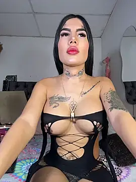 Snapshot of saragill323 chatting on February 26, 2026, 2:17 pm saragill323 online show from February 26, 2026, 2:17 pm