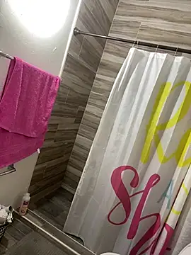 ladycreamypr2 online show from February 22, 2026, 1:30 am