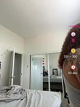 ladycreamypr2 online show from July 15, 2026, 3:41 pm