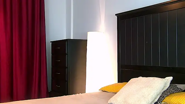 Yanira Muslim online show from November 1, 2025, 5:03 am