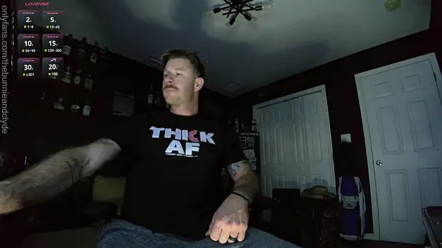 Snapshot of chillinthemosttt chatting on February 14, 2025, 4:37 am chillinthemosttt online show from February 14, 2025, 4:37 am