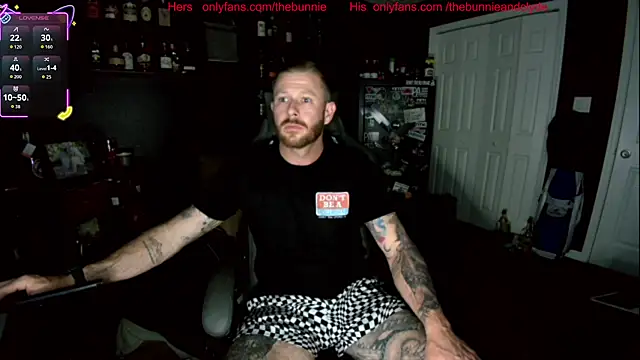 Snapshot of chillinthemosttt chatting on October 10, 2025, 3:51 am chillinthemosttt online show from October 10, 2025, 3:51 am