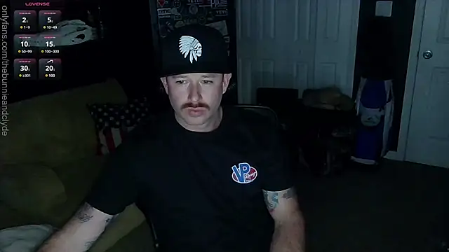 Snapshot of chillinthemosttt chatting on February 17, 2025, 4:42 am chillinthemosttt online show from February 17, 2025, 4:42 am