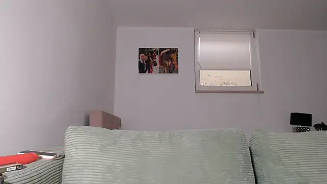Liana Lou online show from July 30, 2026, 2:16 pm