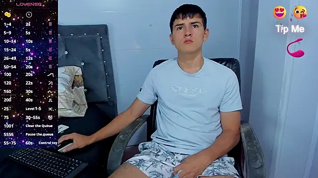 Jacobb Lee online show from November 18, 2025, 8:12 pm