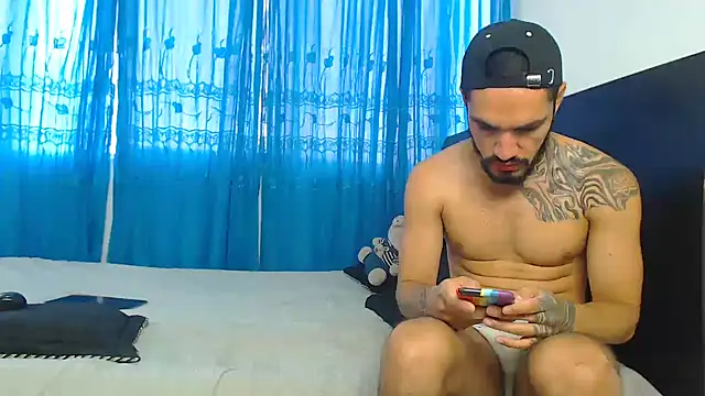 Hot Sharks  online show from September 18, 2025, 11:46 am