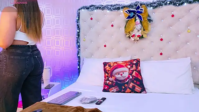 Sara Desire online show from December 4, 2025, 12:26 pm