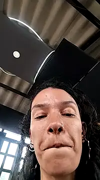 rebekka simpson online show from March 4, 2025, 2:32 pm