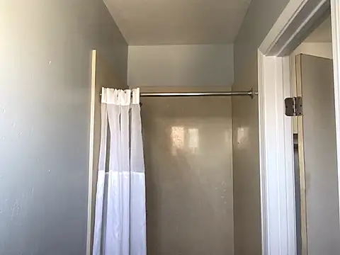 Snapshot of allissonw13 chatting on March 26, 2026, 4:05 pm allissonw13 online show from March 26, 2026, 4:05 pm