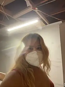 Snapshot of allissonw13 chatting on January 18, 2026, 8:18 am allissonw13 online show from January 18, 2026, 8:18 am