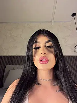 SOPHICARTERS online show from May 8, 2026, 12:31 pm
