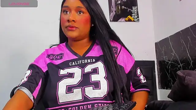 kriixtybrown online show from April 13, 2026, 6:56 pm