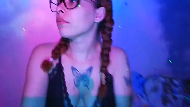 lizza monroe online show from November 30, 2025, 11:16 pm