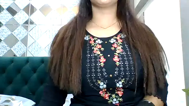 Snapshot of sparkling_queen chatting on November 23, 2025, 1:21 pm sparkling queen online show from November 23, 2025, 1:21 pm