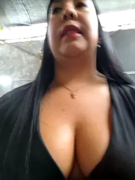 Bella keny online show from October 24, 2025, 5:56 pm