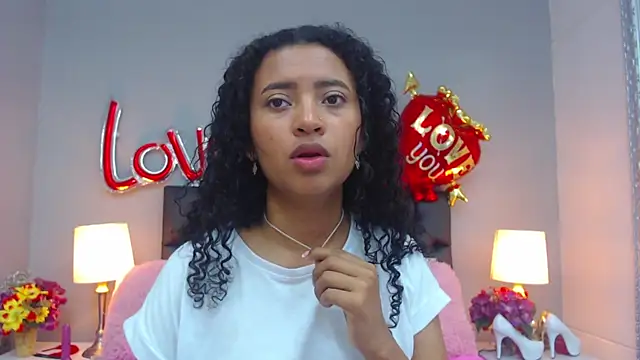 Snapshot of JessyZoe chatting on February 17, 2025, 12:49 pm JessyZoe online show from February 17, 2025, 12:49 pm