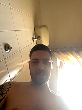 iltoscano95 online show from September 23, 2025, 11:39 am