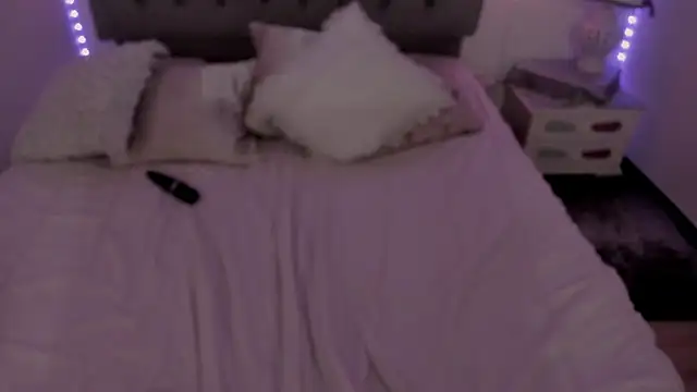 Lau 123x online show from March 12, 2025, 7:35 am