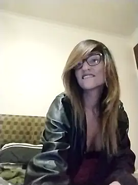 karmicQueen669 online show from April 15, 2026, 5:06 pm