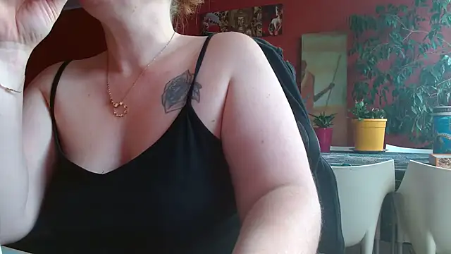 cruellaculdenfer67 online show from November 4, 2025, 8:18 am