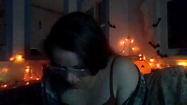 velvetta  online show from October 29, 2025, 4:11 am