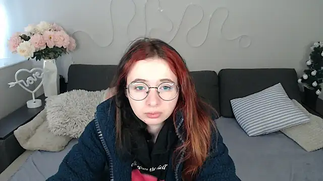 Mini Diva online show from January 11, 2026, 9:16 am