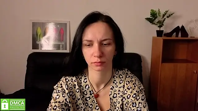 annakillianox online show from April 10, 2026, 5:25 am