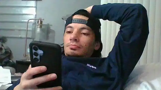 Snapshot of gifted723 chatting on November 30, 2025, 6:25 am gifted723 online show from November 30, 2025, 6:25 am