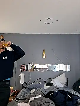 Snapshot of gifted723 chatting on September 15, 2025, 2:39 pm gifted723 online show from September 15, 2025, 2:39 pm