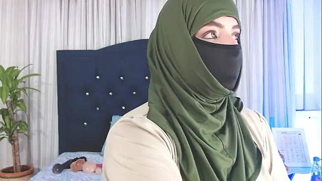 Uzra hayed online show from March 3, 2025, 10:52 pm