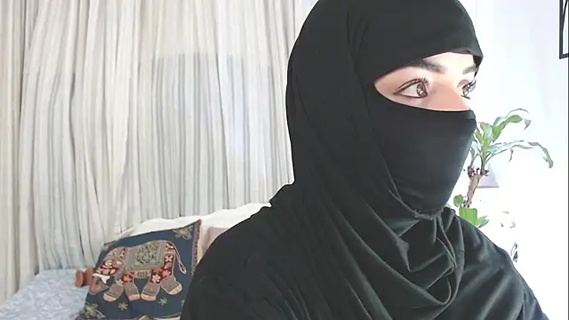 Uzra hayed online show from September 24, 2025, 7:42 pm