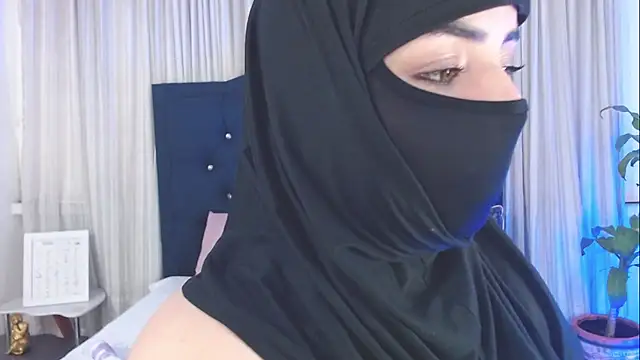 Uzra hayed online show from December 20, 2025, 9:28 pm