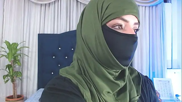 Uzra hayed online show from March 6, 2025, 1:58 am