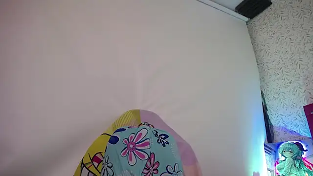 luly pink online show from February 26, 2026, 4:12 am