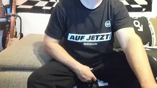 Snapshot of soulfuck92 chatting on October 11, 2025, 3:18 am soulfuck92 online show from October 11, 2025, 3:18 am